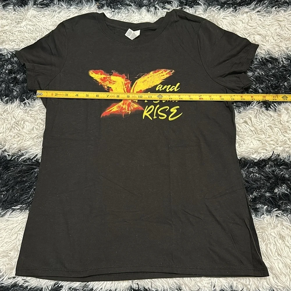RunMotivators “I Shall Rise” Phoenix Challenge Tee, Large - Picture 5 of 7